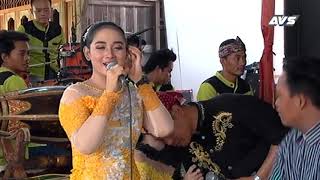 💛💛LALI JANJINE💛💛 ARTIS MENING  YULLI CANCER FEAT PETRUK JAMAN NOW