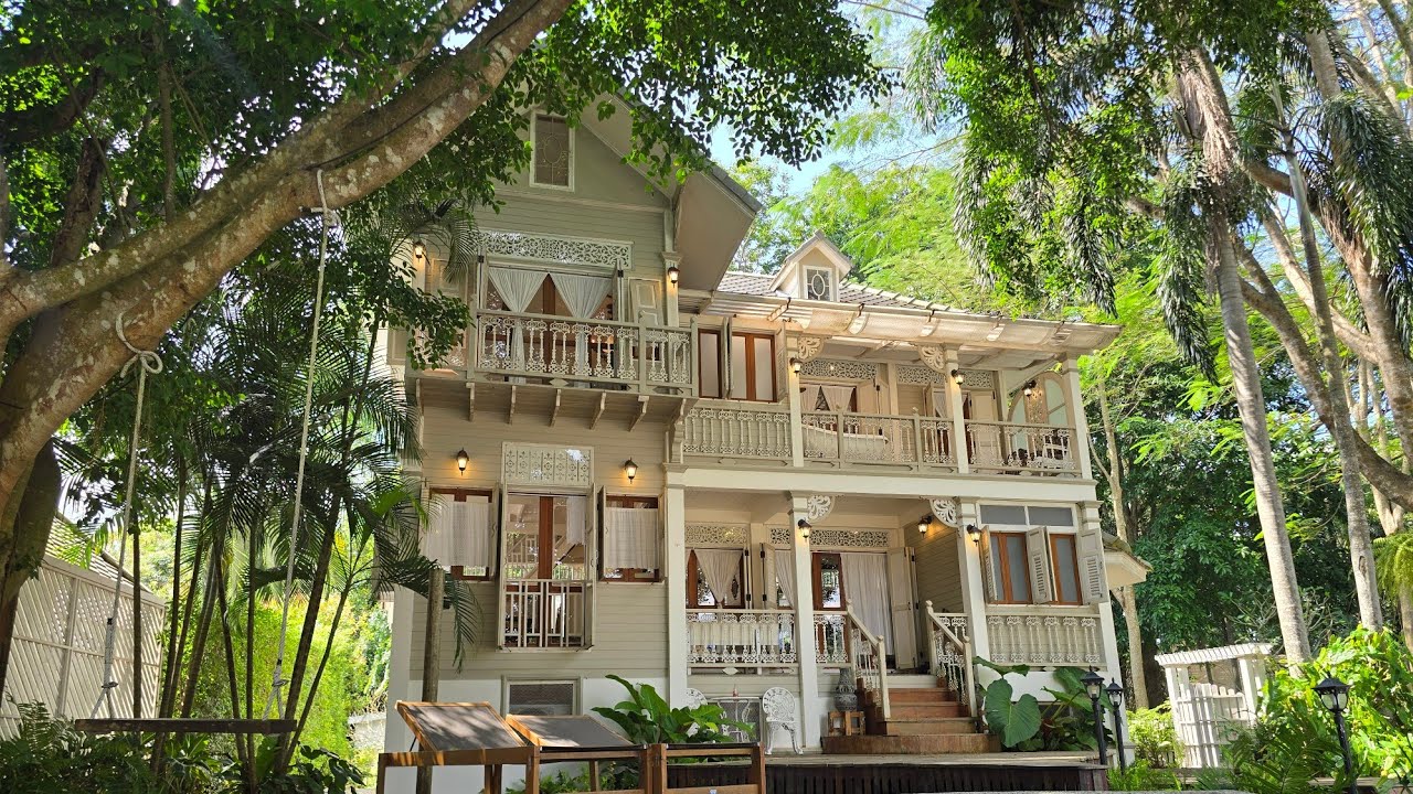 ขายบ้านไม้สไตล์วิคตอเรียน 4หลัง  บนเนื้อที่ 4 ไร่ 283 ตรว.ติดลำธาร  อ.แก่งคอย จ.สระบุรี