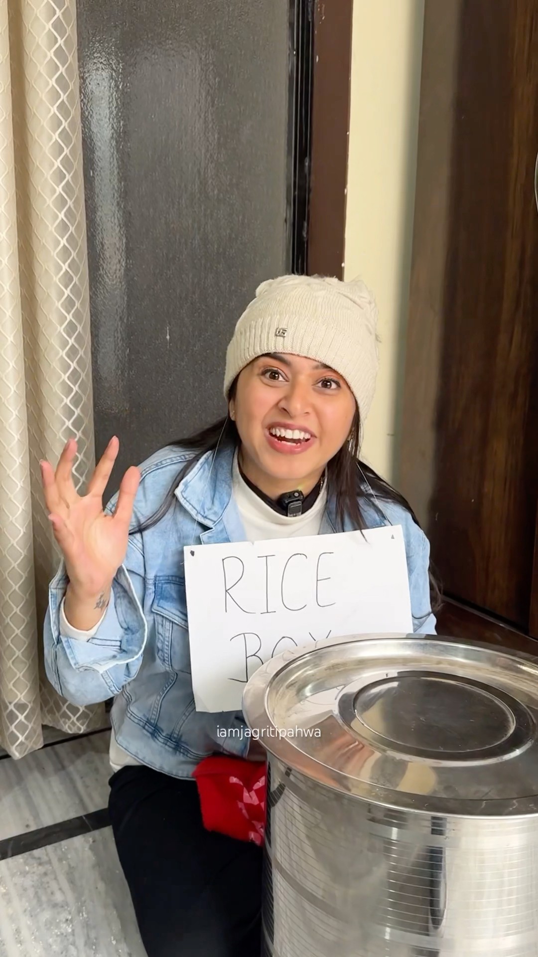 Do You Also Misuse Things ?#misusethings #wrongpurpose #complain #jagritipahwa #dining #bed #rice