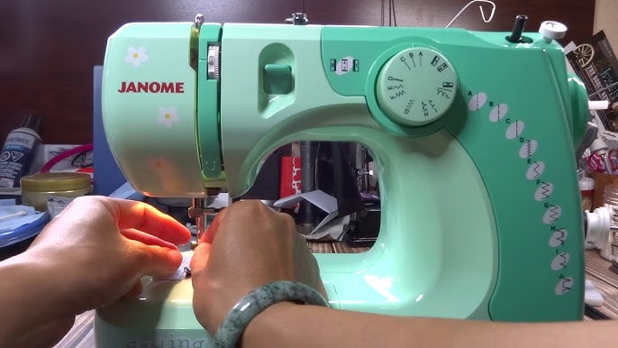 New Home by Janome Sewing Machine MY EXCEL 15S & Case, Foot Pedal, & Access