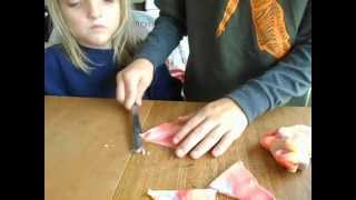 How To Make A Pyramid From Playdough.avi