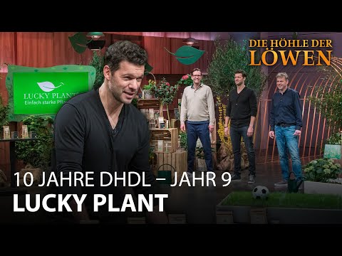 Public appearance source still for LUCKY PLANT gifting plants
