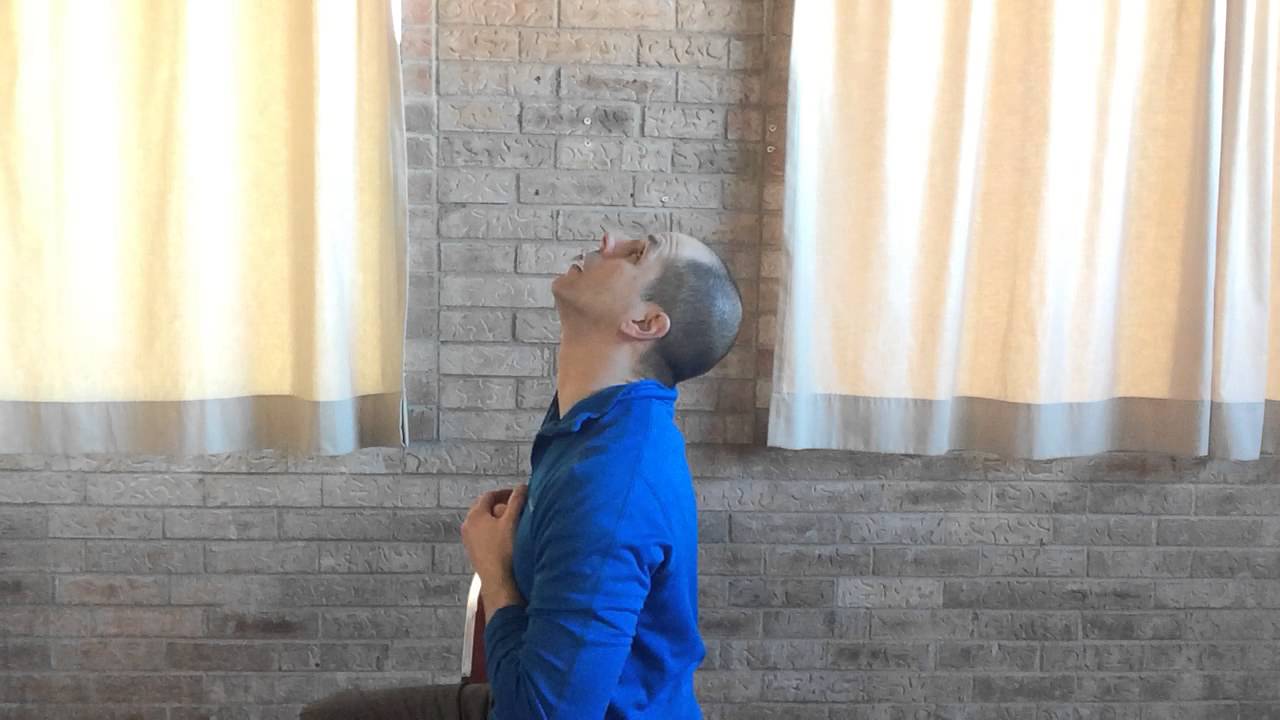 Chiropractors in Amarillo TX - How To Help Neck Pain - Bobble Head Front to Back Tilts