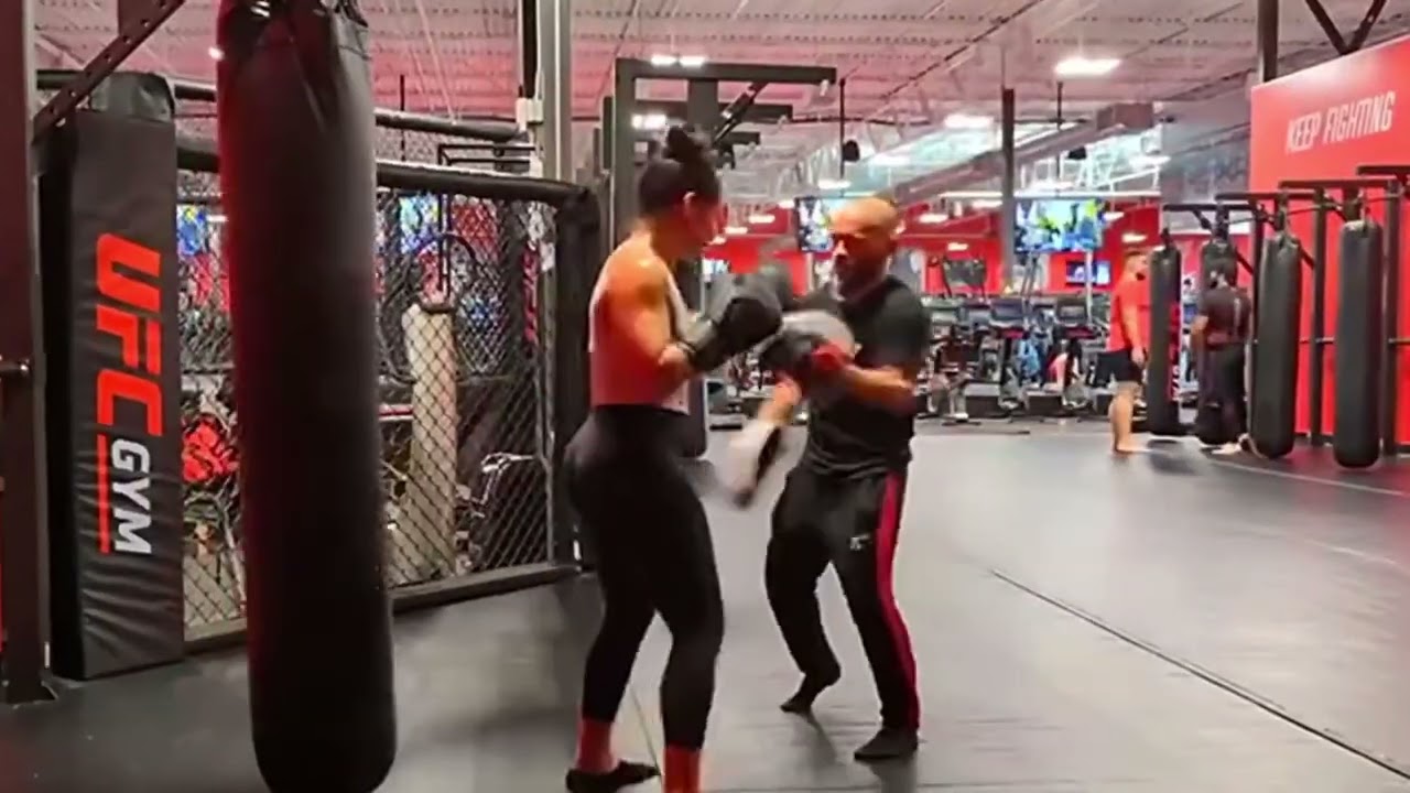 Anais! Boxing training With DFB at UFC! Largo Fl