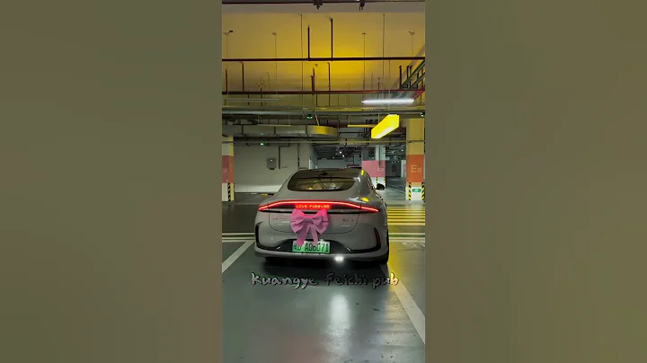 Today's her birthday 🎁🎂🎉 do you like the car?#car #shortsviral #modified #trunksurprise #cute #benz