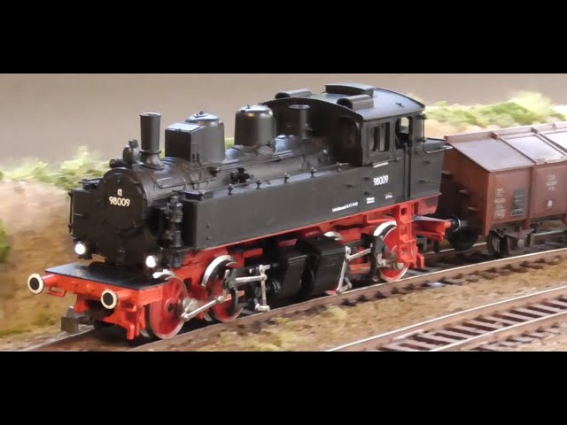 Rivarossi 1340 BR 98 009 Kreuzspinne digitalisieren - YouTube