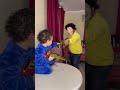 ناصر وهو صغير ناصر وهو صغير