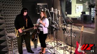 One Of Us Cant Sing - Phil Thomas Katt And Linda Lawrence