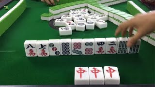 打麻将怎么下听才能快速胡牌？快来看看麻将大师的思路