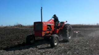 Allis-Chalmers 190XT Series III Allis Chalmers Chisel Plow