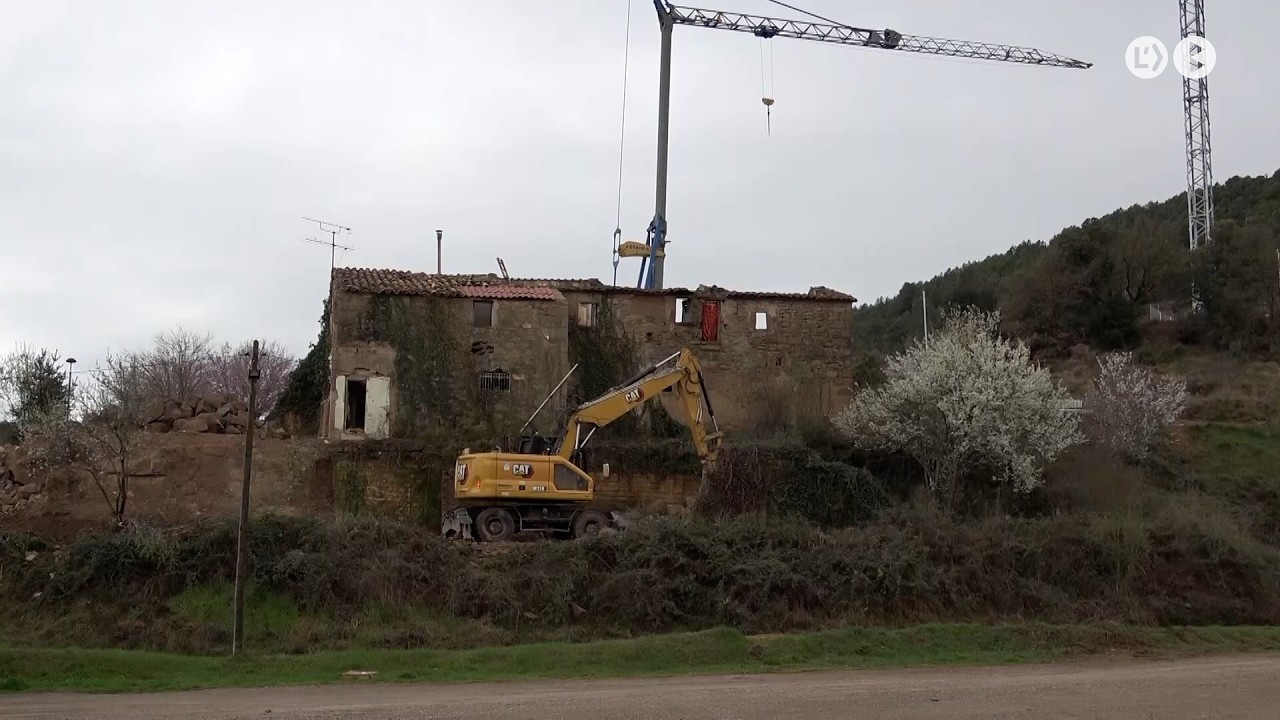 Comencen les obres de restauració de la masia de Cal Sastre