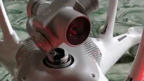 DJI Phantom 4 twitching roll motor sensor damaged after crash