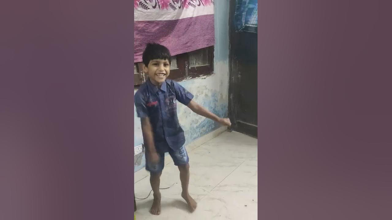 Nirahua Yadav ka gana chahie baccha Dekho kaise taiyar kar raha h) like