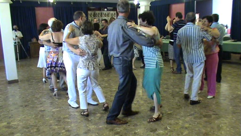 MERENGUE. RUEDA CON MUCHAS FIGURAS. RITMOS LATINOS.