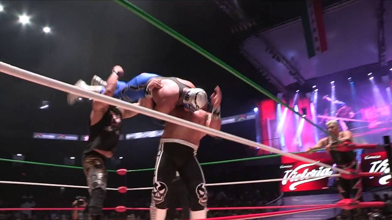 EVENTO ESPECIAL VIERNES 23 SEPTIEMBRE DEL 2016 CMLL (2) casas en venta en puerto vallarta