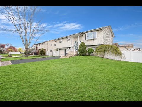 86 Les St, Bay Shore, NY home video tour