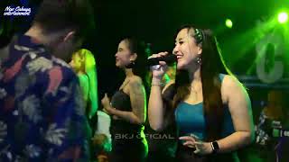 Download Lagu Terbang bersamaku /// Risya syalala // New cahaya MP3