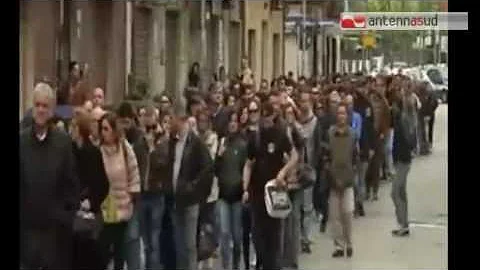 TG 28.04.15 Triggiano, folla commossa ai funerali ...