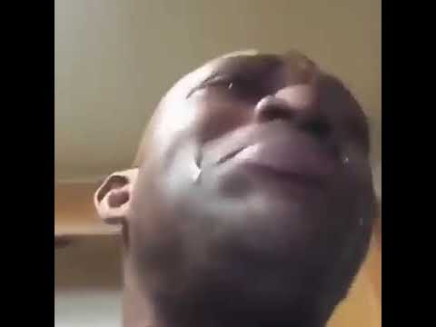 Black man cries over blunt text - YouTube