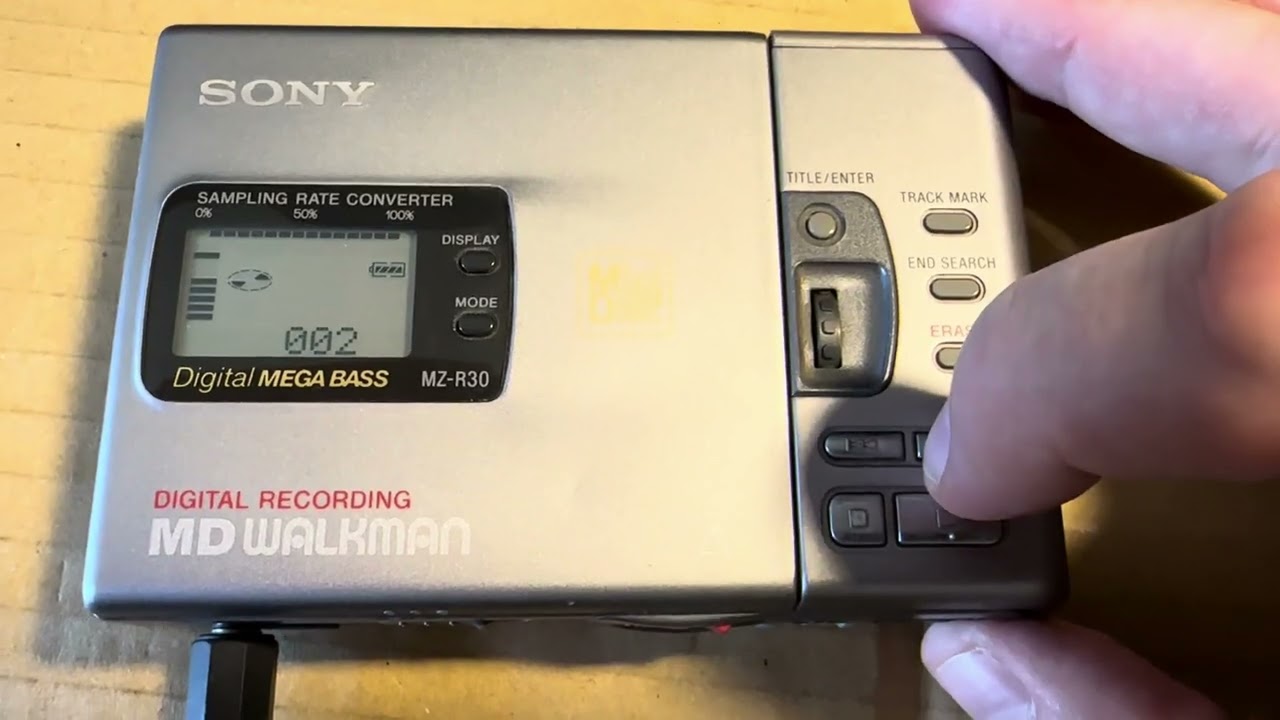I gave new life to my Sony MZ-R30 MiniDisc Recorder - YouTube