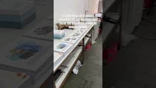 Mesa de 6 metros especialmente para livros Mesa de 6 metros especialmente para livros