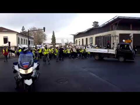 gilets jaunes paris Marche silencieuse des gilets jaunes
