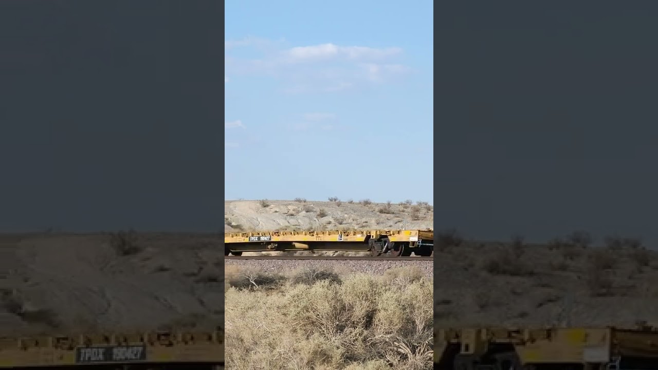 UP 8167 WB FLAT CAR TRAIN