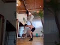 【Tiktok】無事に降りたが、背中におすすめしないカップルチャレンジ😂 #カップルチャレンジ #Shorts #youtubeshorts