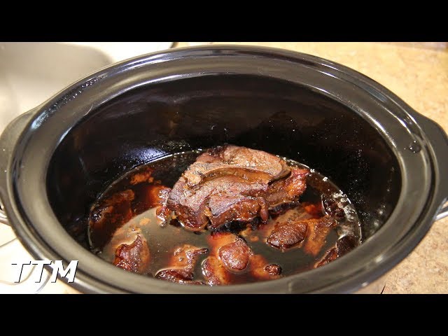 CROCKPOT NOT-THE-REAL-THING PORK SHOULDER & Ridgewood Sauce — Dale Knows  How To Host