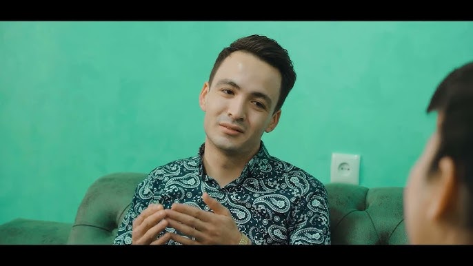 Komarovning 16 yoshli rafiqalari “VKontakte”da taytlari orqali mushuklarini ko‘rsatmoqda Ogil va uning shirin onasi ortasida porno jinsiy aloqa