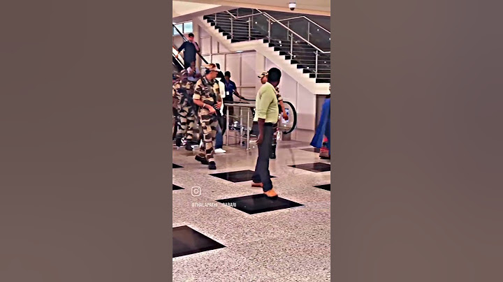 Thalapathy vijay mass entry in airport.#viral