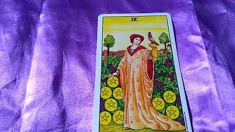 Nine of pentacles Tarot card meaning.