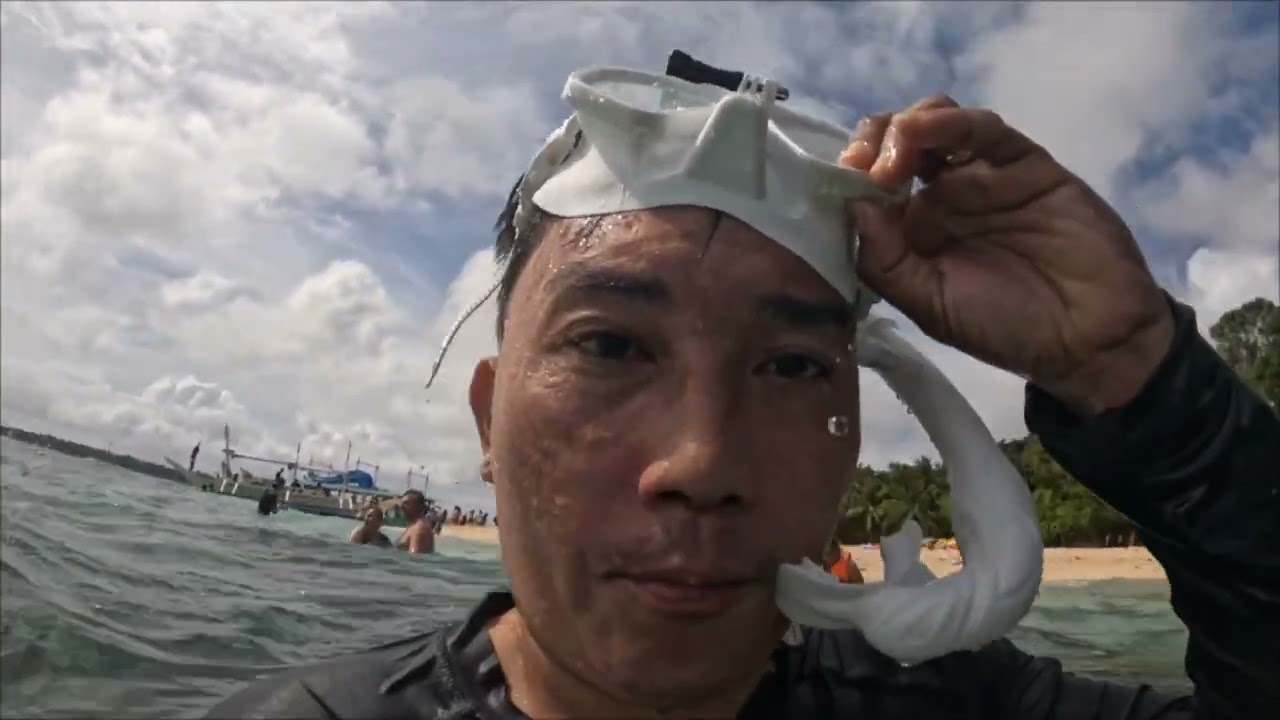 Boracay Day 2 || Island Hopping || Helmet Dive ||Part 1