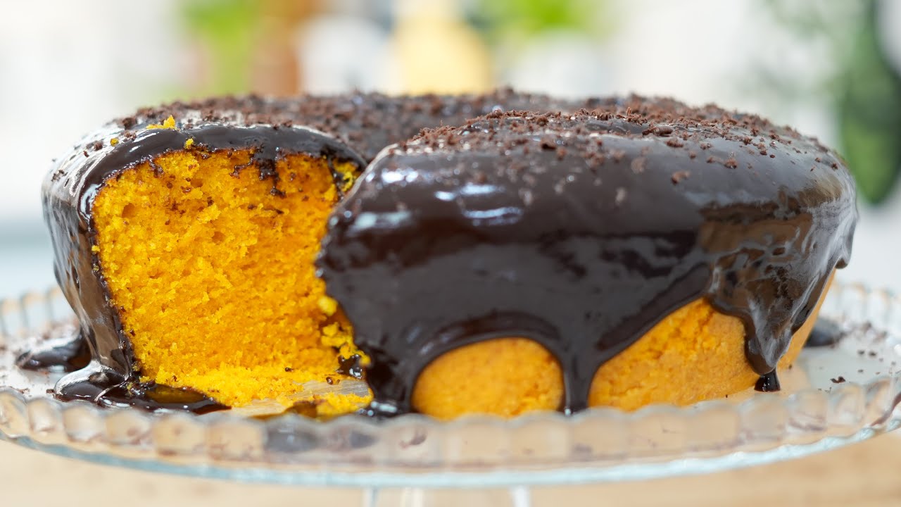 Bolo de Cenoura com Cobertura de Chocolate | Muito Delicioso e Fofo!🥕🍫