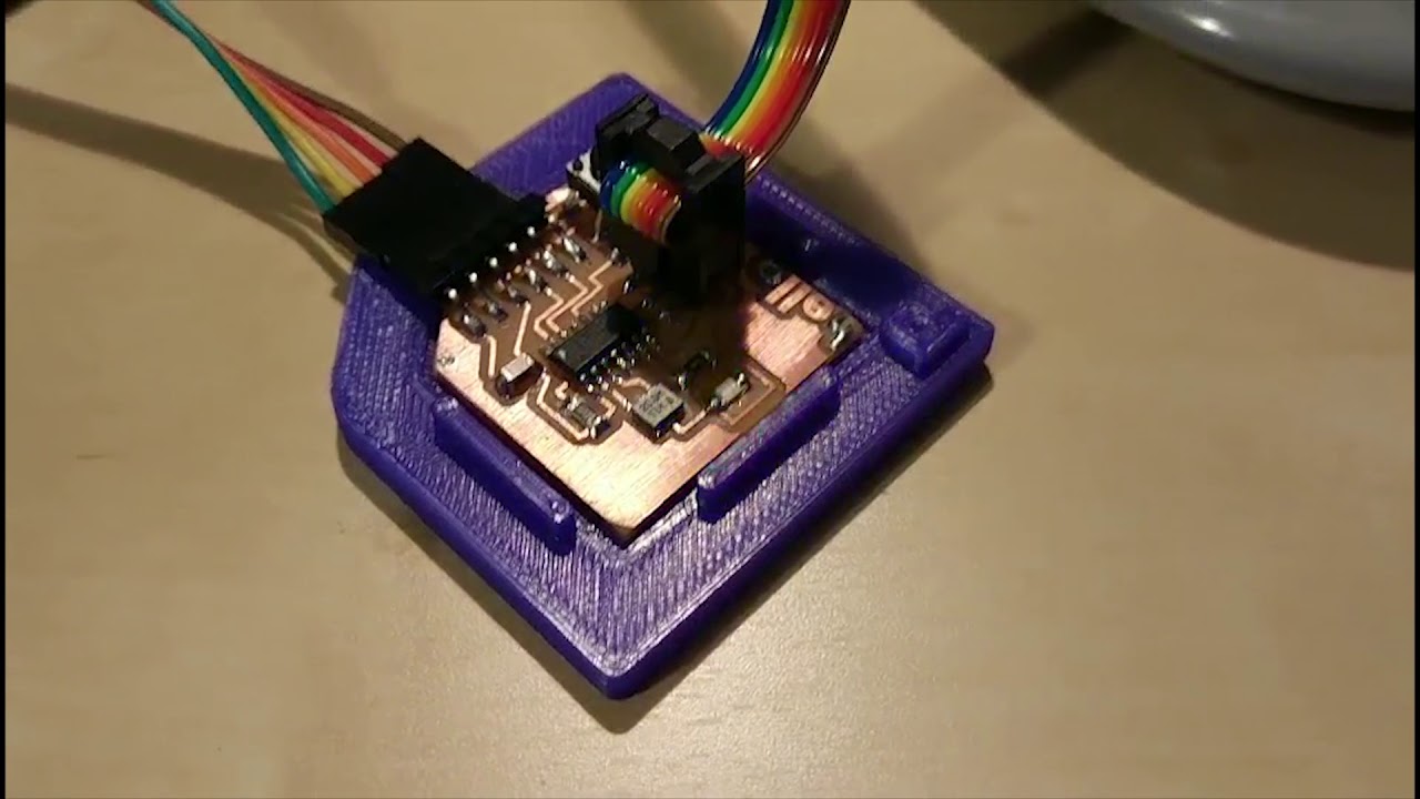 ATtiny44 blink - YouTube