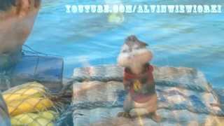 Video thumbnail of ""(The Fox) What does the fox say" - Chipmunks music video HD"