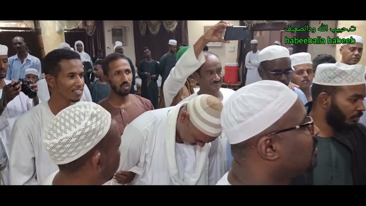 الضاويات وجوهم.