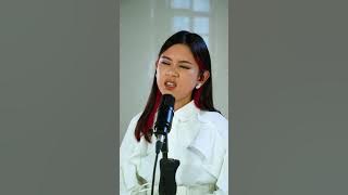 Ziva Magnolya - Wanita Biasa ( Vertical Live Session)