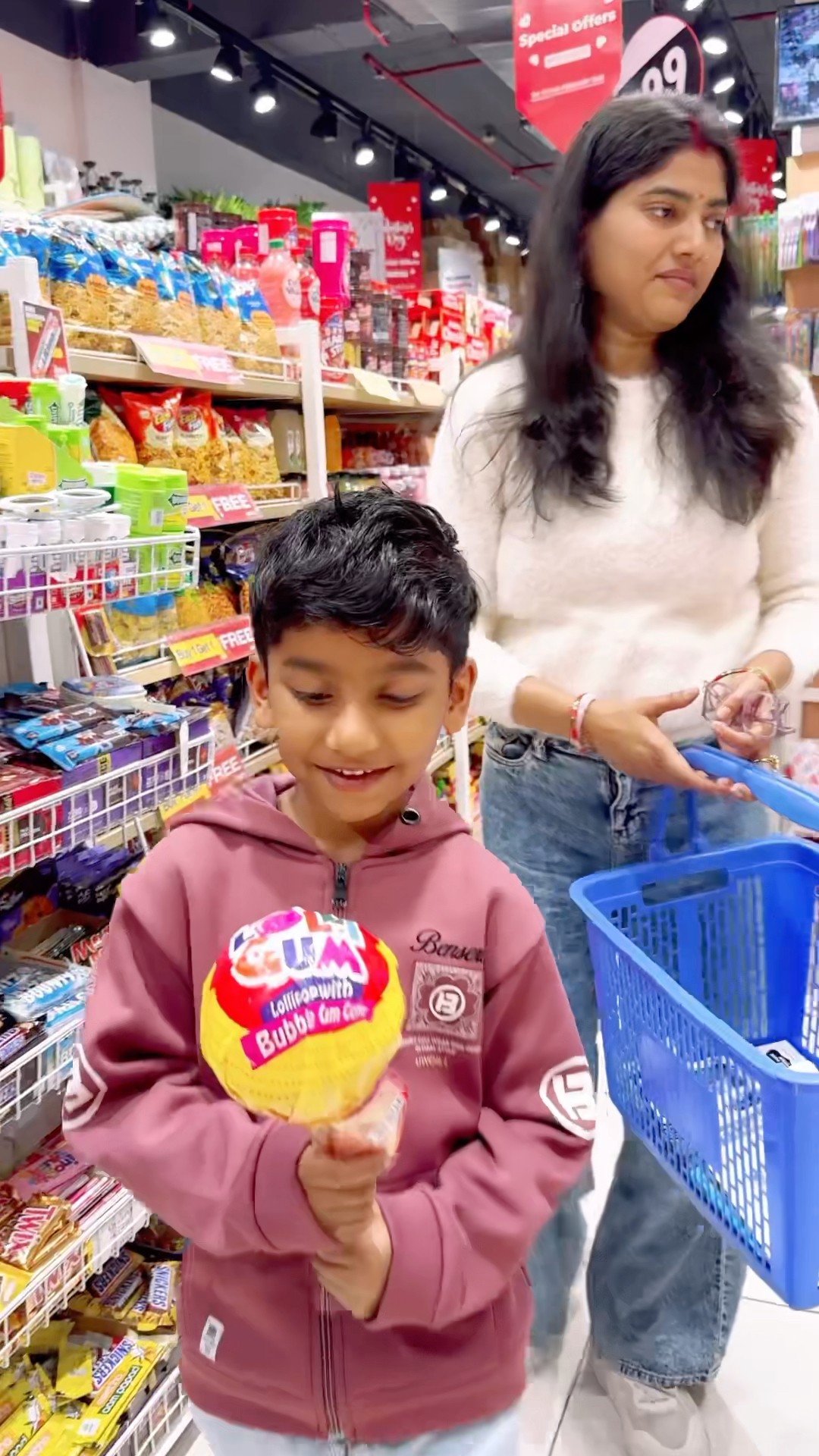 Anant ne li sabse badi lollipop ???
