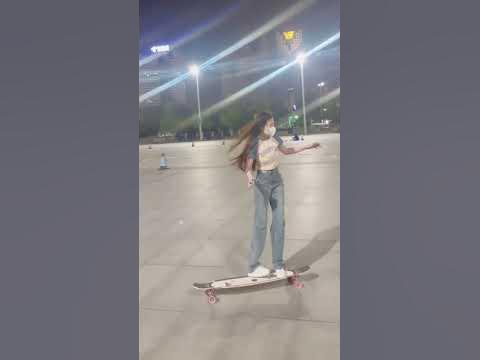 China Longboard Girls Dancing Tiktok 抖音 快手 小红书 虎牙