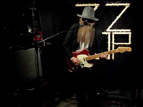 zz-top-(live-cover)"i-need-you-tonight"-/test/-hadean-eg--491/bi/-car-(bound)rondomusic.com