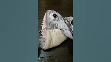 shark shark shark puppet!!!