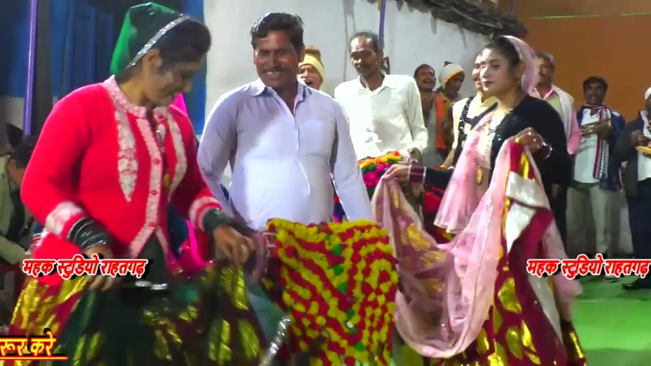 #देहाती_डांस #dancelove #love #dance//अटा पे से नैना काय मारे तुमने//कलाकार रंज्जू कुर्मी रंगराजदाऊ 