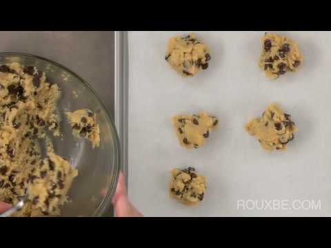 Homemade Cookies - How to Make the Perfect Chocolate Chip Cookies