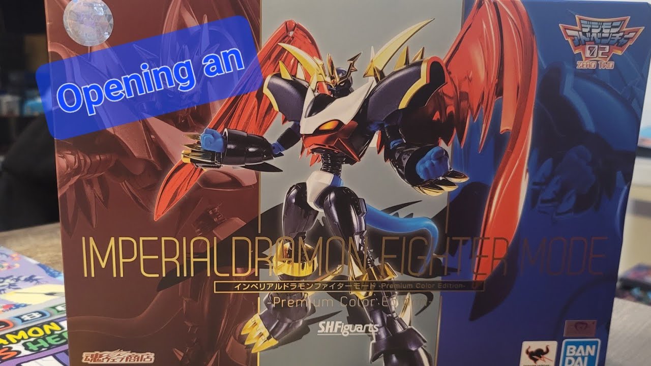 Opening an Imperialdramon Fighter Mode Premium Color Edition