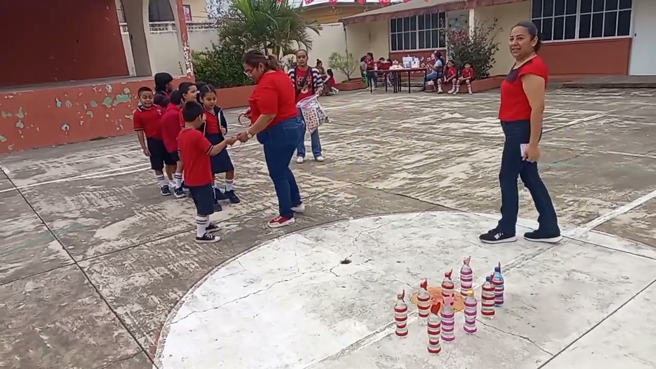 🎯Juego ensarta aros (1er. Año)
