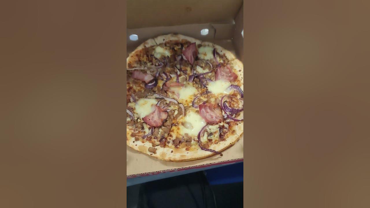 BEST DOMINOS HACK 🔥🔥🔥 | How good can Dominos Pizza 🍕 really be?#shorts #foodie #Dominos #shortsfeed
