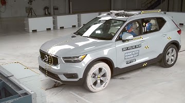 2021 Volvo XC40 updated moderate overlap front IIHS crash test