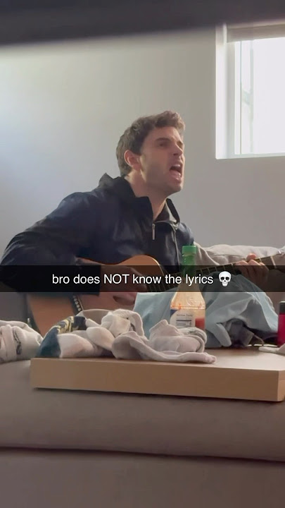 bro does NOT know the lyrics 💀#oasis #supersonic