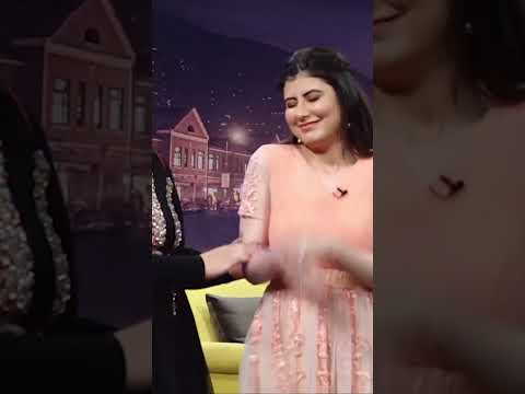 نجیبه فیض در لباس عروس Shorts